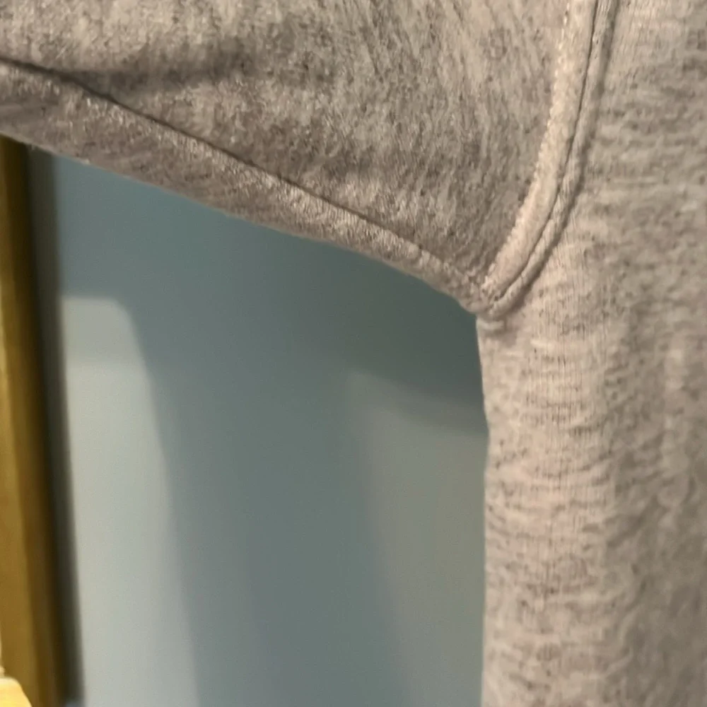 Altar’d State Greenwich Basketball Graphic Grey Sweatshirt Sz L/XL - Picture 5 of 9